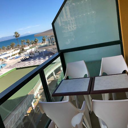 Torremolinos, Playa Del Bajondillo, Primera Linea Dış mekan fotoğraf